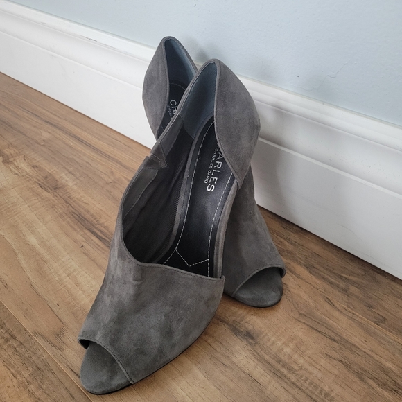 Charles David, Ladies Grey Peep Toe, Suede D'orsay Shoes, Size 9.5 - Picture 4 of 8